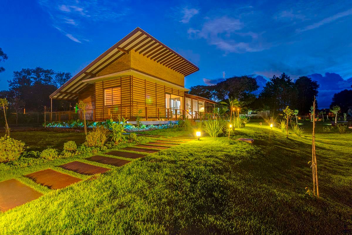 Residência P.D, Zani.arquitetura Zani.arquitetura Rustic style house