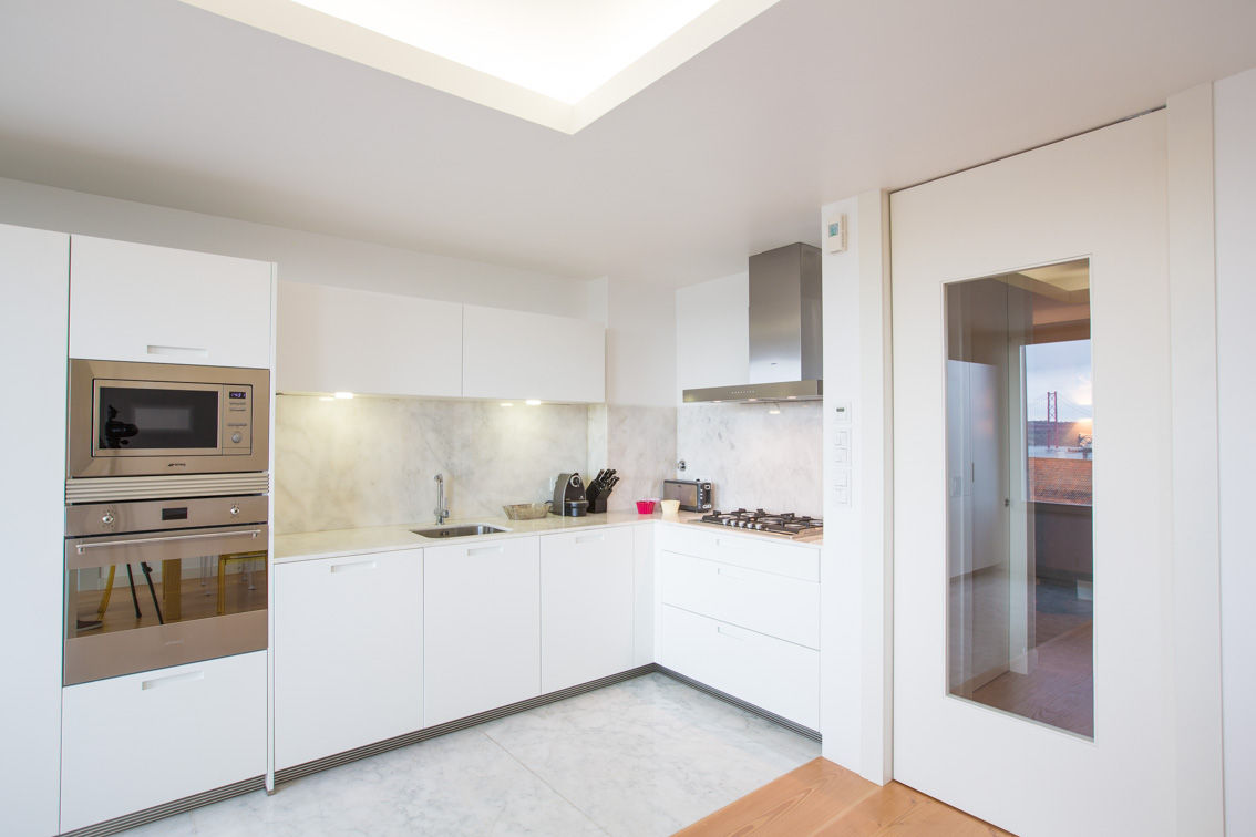 Uma cozinha com vista, Architect Your Home Architect Your Home Nowoczesna kuchnia