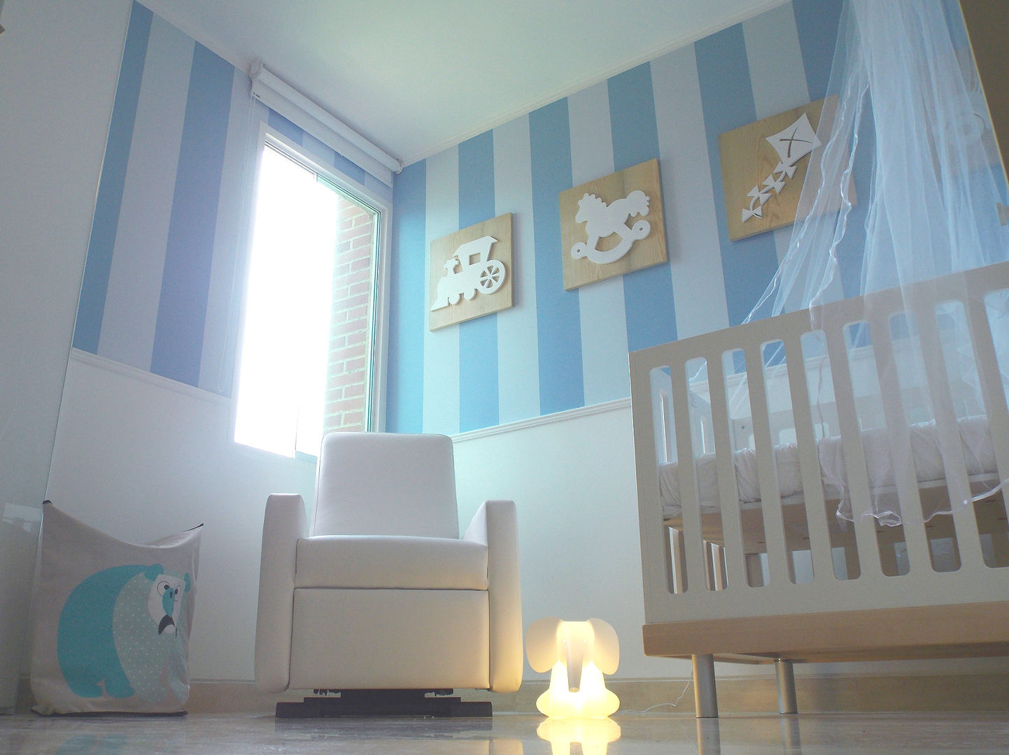 Habitación para Bebé, TRIBU ESTUDIO CREATIVO TRIBU ESTUDIO CREATIVO Classic style nursery/kids room