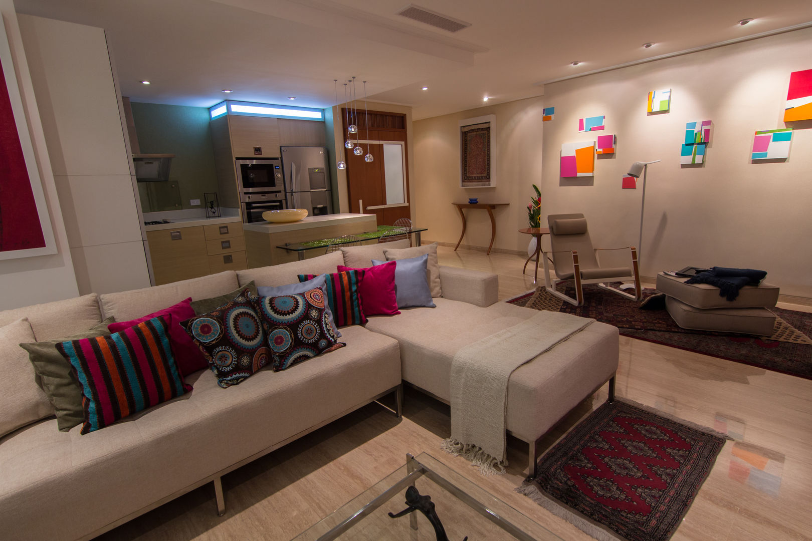 Apartamento B24, TRIBU ESTUDIO CREATIVO TRIBU ESTUDIO CREATIVO غرفة المعيشة