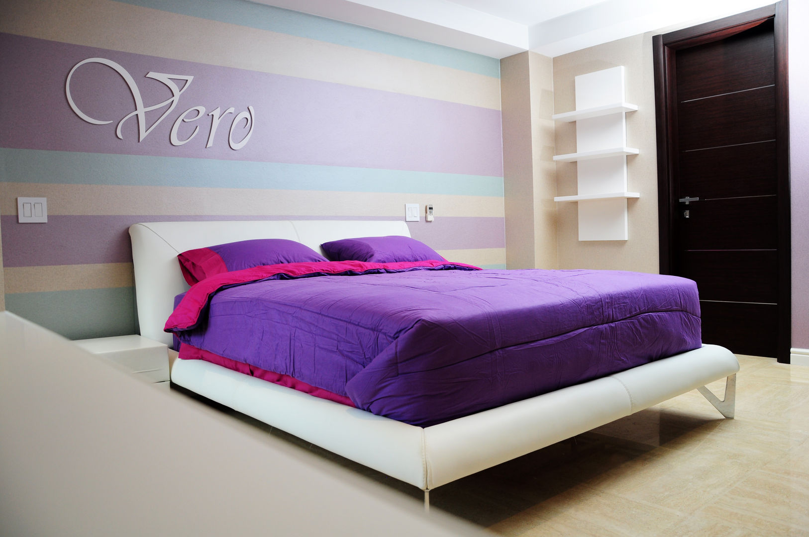 PH 63C, TRIBU ESTUDIO CREATIVO TRIBU ESTUDIO CREATIVO Modern style bedroom