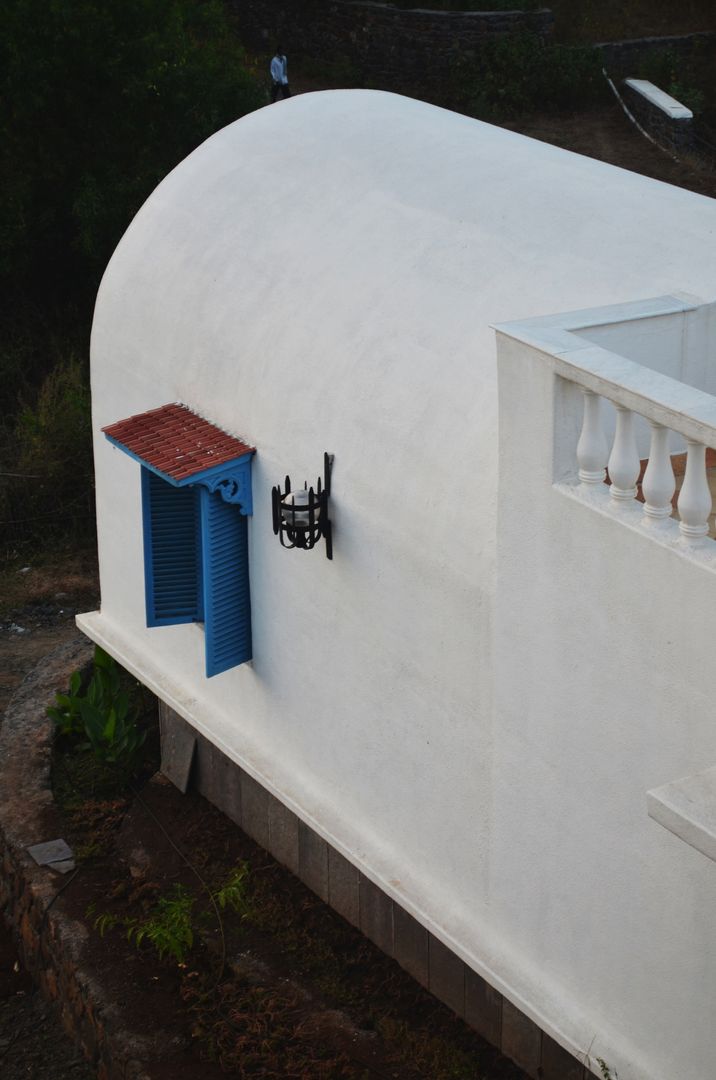 Mediterranean style vaults and windows The White Room Mediterranean style house