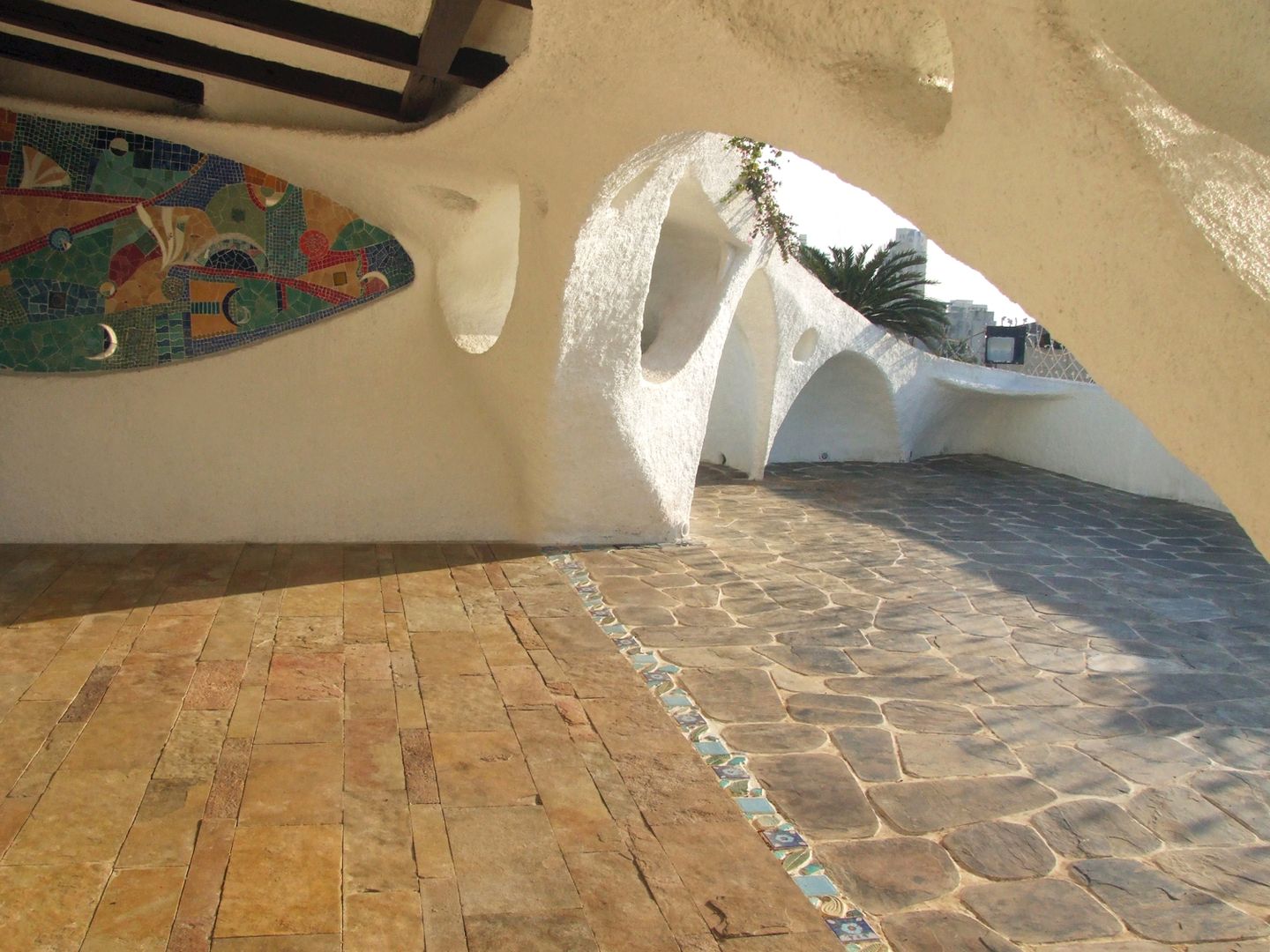 Slate and stone floor The White Room Mediterranean style garden Concrete