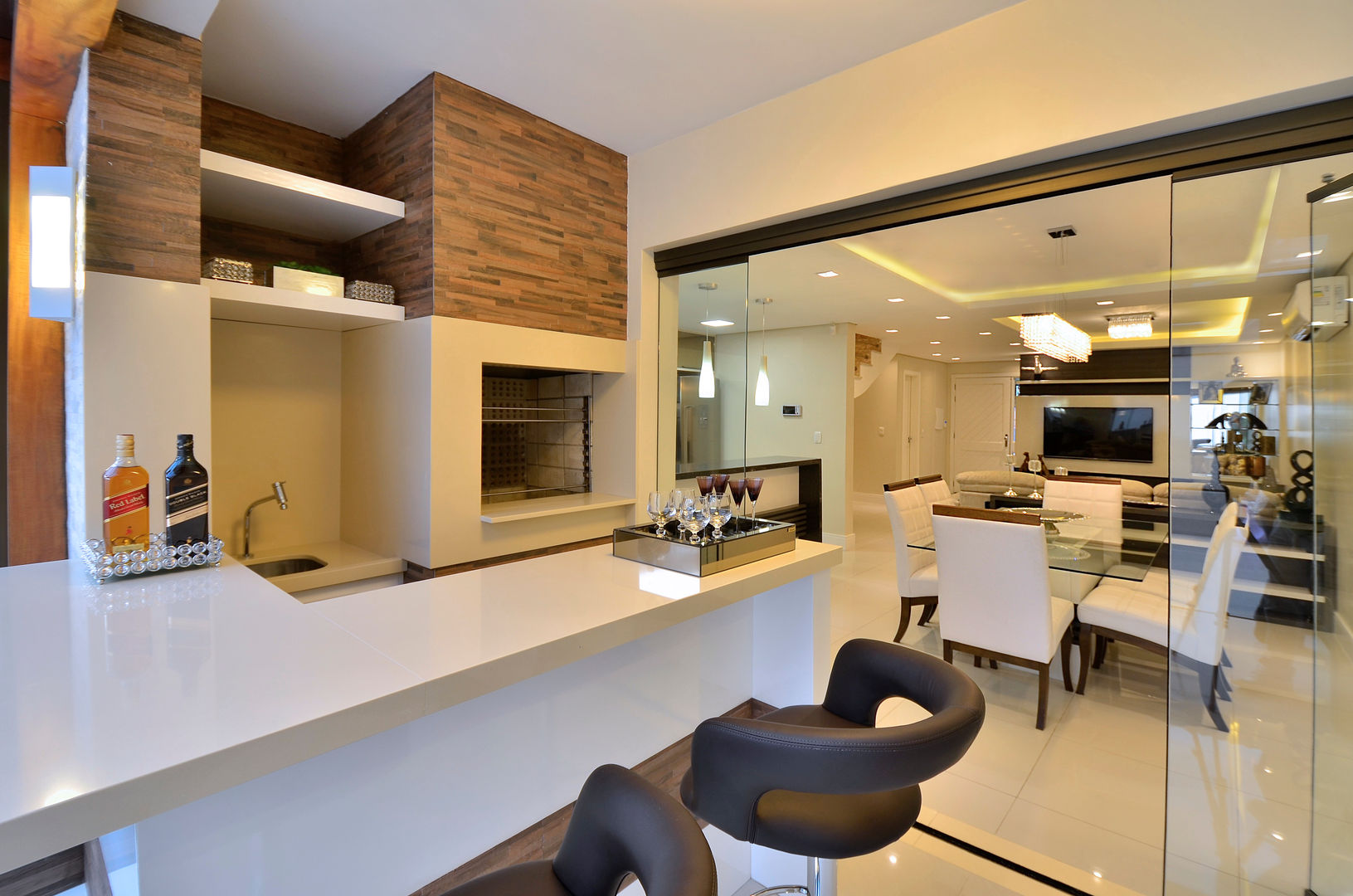 ESPAÇO GOURMET, GRAÇA BRENNER ARQUITETURA E DESIGN DE INTERIORES GRAÇA BRENNER ARQUITETURA E DESIGN DE INTERIORES 廚房 陶器