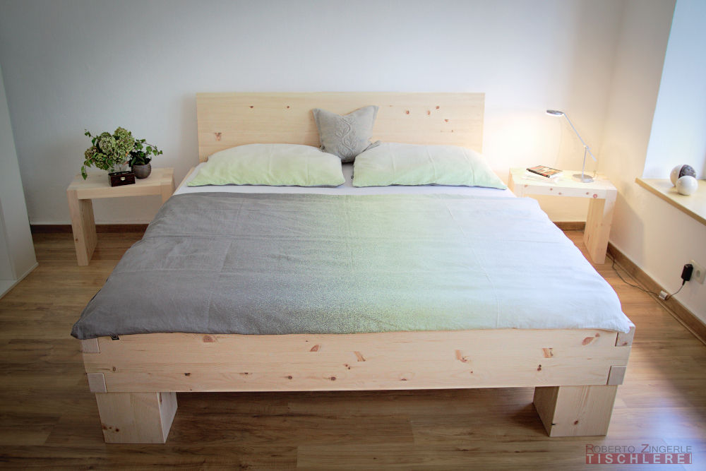 Zirbenbetten, Roberto Zingerle Tischlerei Roberto Zingerle Tischlerei Modern style bedroom Wood Wood effect Beds & headboards