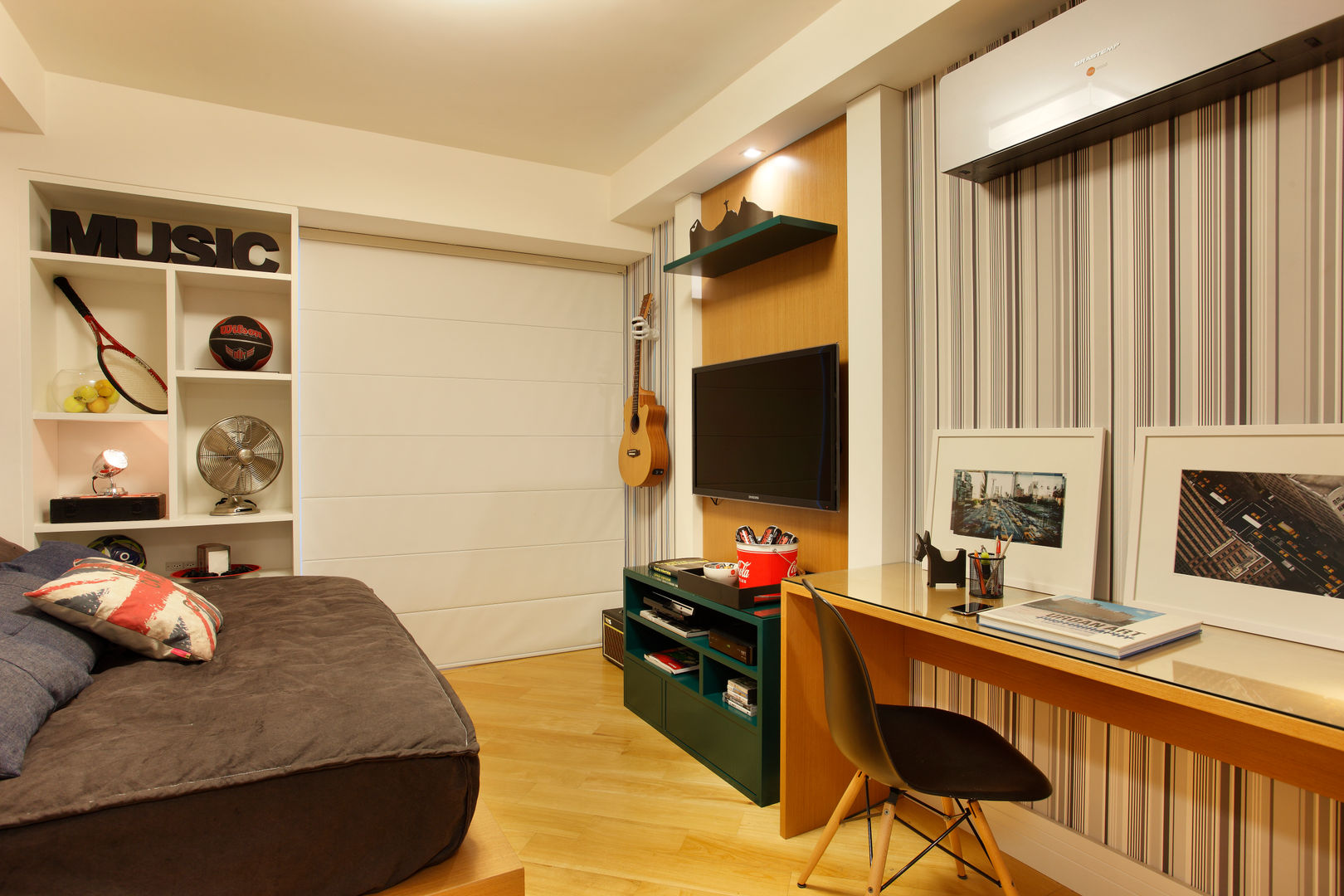 QUARTO , APM INTERIORES APM INTERIORES Modern style bedroom