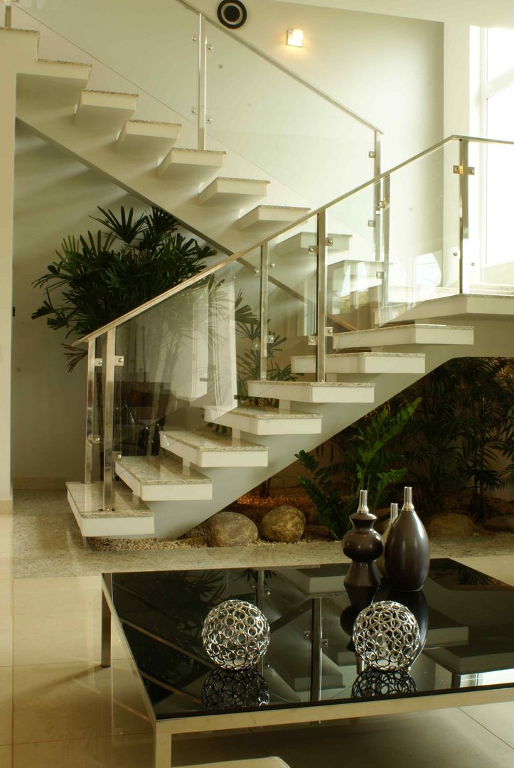 Escadas, Penha Alba Arquitetura e Interiores Penha Alba Arquitetura e Interiores Stairs