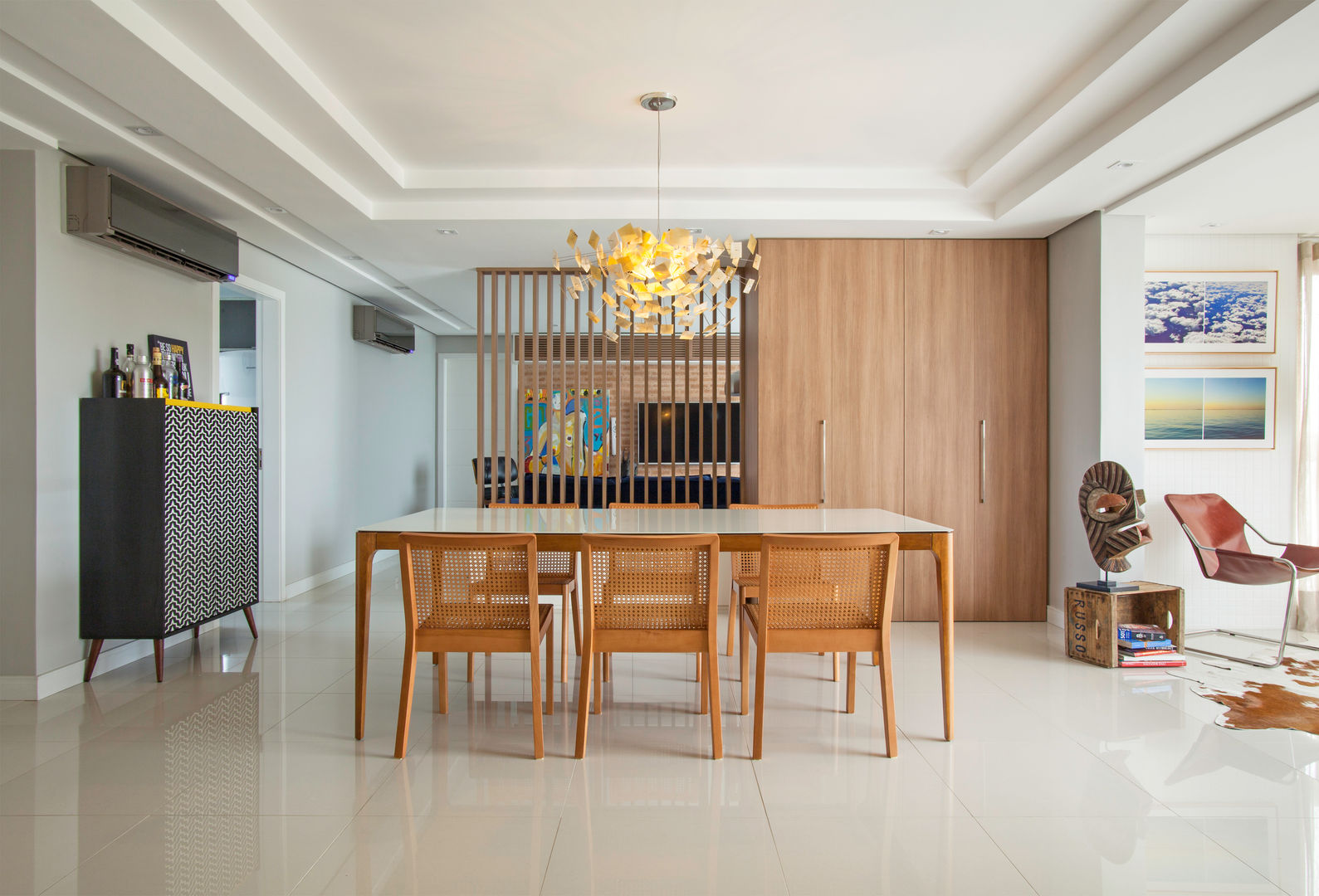 Artsy Design Apartment, Johnny Thomsen Arquitetura e Design Johnny Thomsen Arquitetura e Design Phòng ăn phong cách chiết trung Gỗ Wood effect