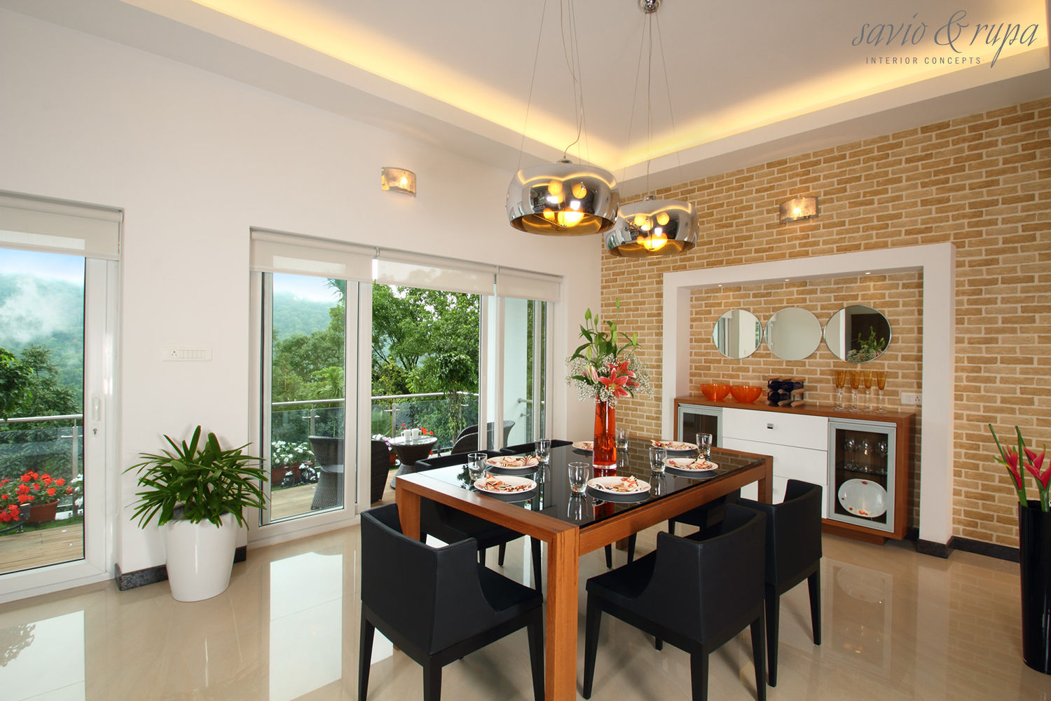 Misty Haven Villa, Savio and Rupa Interior Concepts Savio and Rupa Interior Concepts Comedores modernos