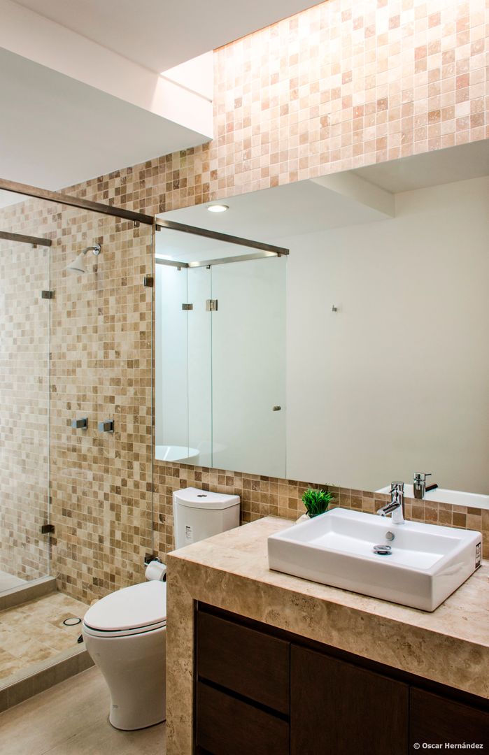 casaMEZQUITE, BAG arquitectura BAG arquitectura Modern Bathroom Marble