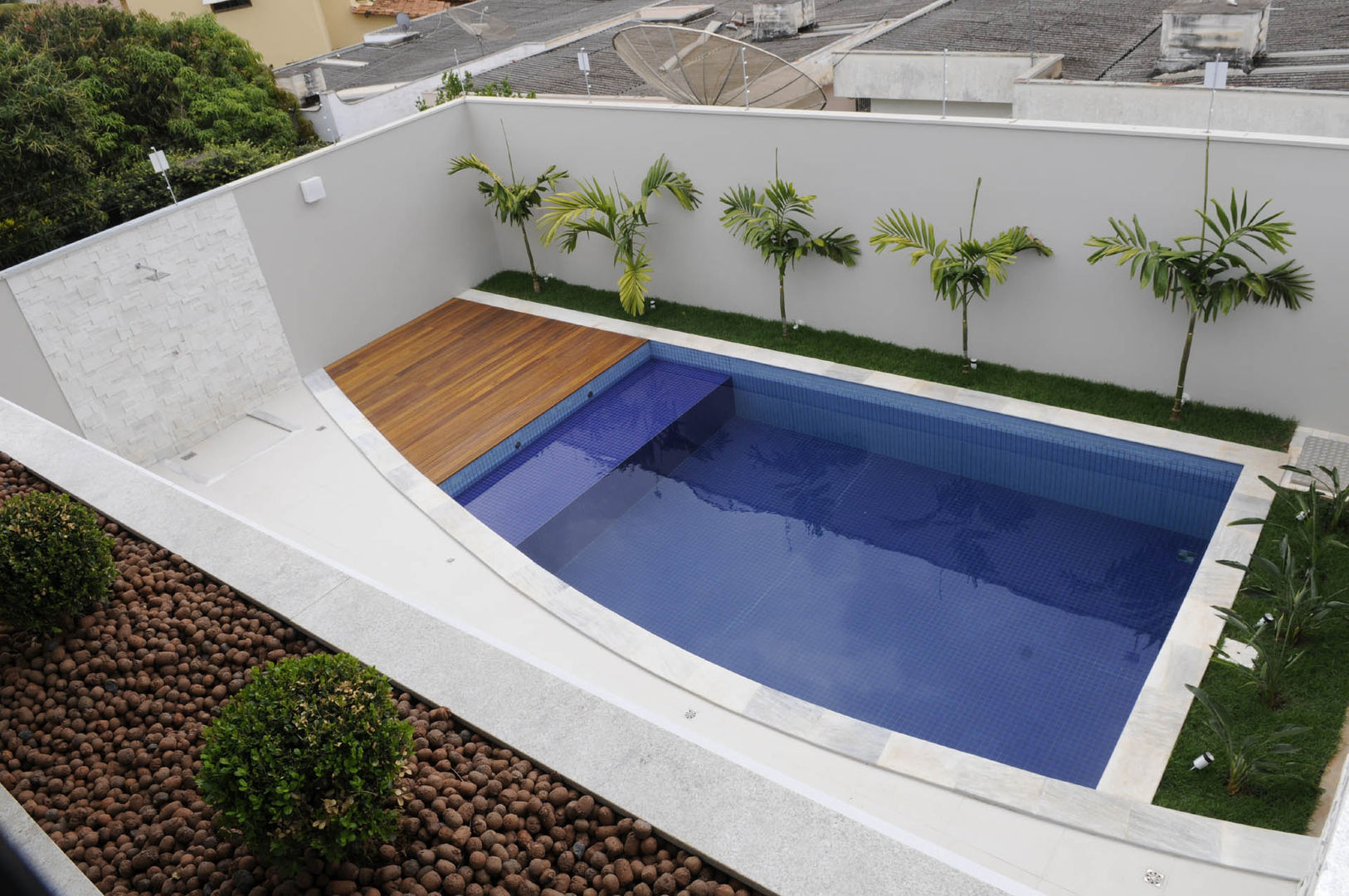 Residência AVS, A/ZERO Arquitetura A/ZERO Arquitetura Modern pool