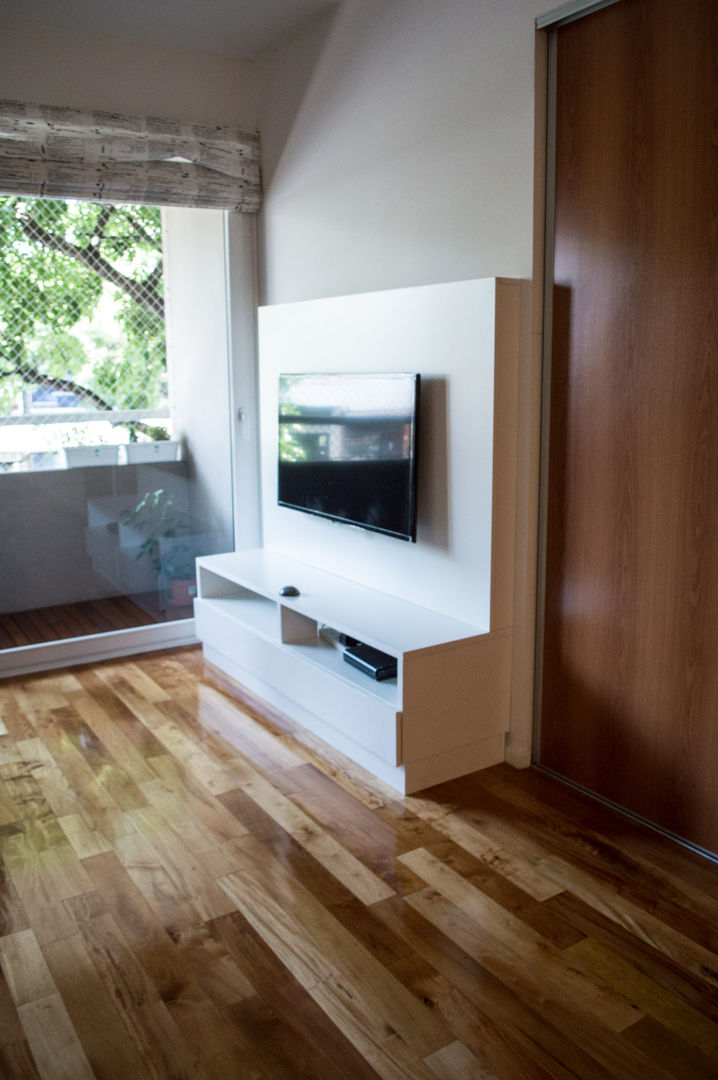 34 M2 . Boedo , Buenos Aires., MinBai MinBai Minimalist living room Wood Wood effect TV stands & cabinets