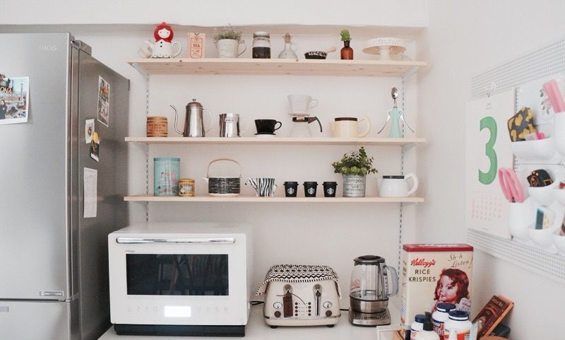 DIY 신혼집 인테리어 , toki toki 스칸디나비아 주방 kitchen,shelf,homecafe,캐비닛 & 선반