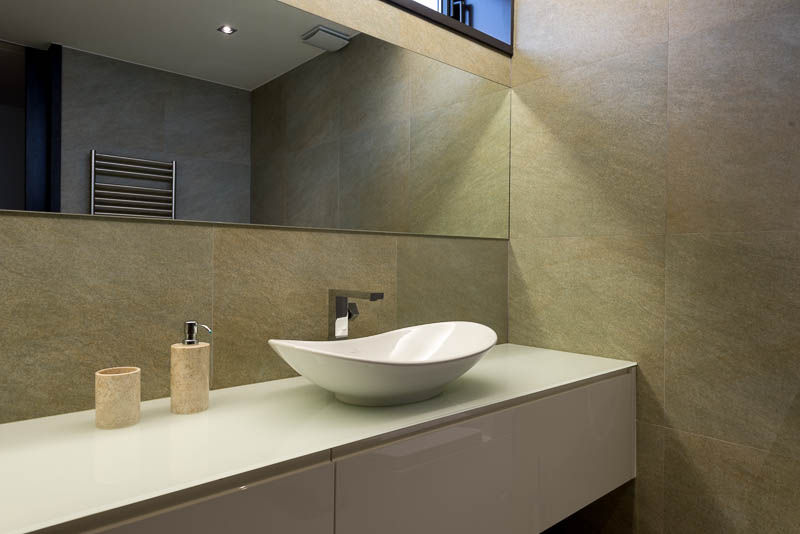 Casa CS, BLK-Porto Arquitectura BLK-Porto Arquitectura Minimalist style bathroom