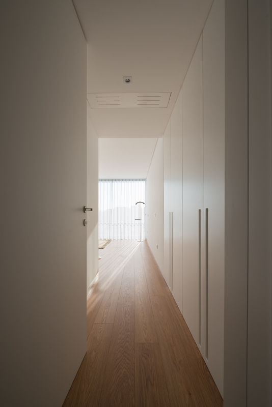 Casa MR, BLK-Porto Arquitectura BLK-Porto Arquitectura Bedroom