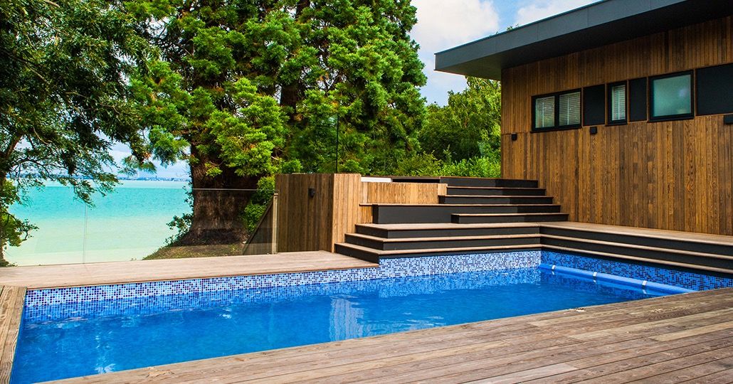 Swimming Pool Aqua Platinum Projects クラシカルスタイルの プール Swimming Pool,Swimming Pools,Stunning,Outdoor pool,Spa,Relax,Isle of Wight,Bespoke,Unique,Aqua Platinum,Sunshine,Design