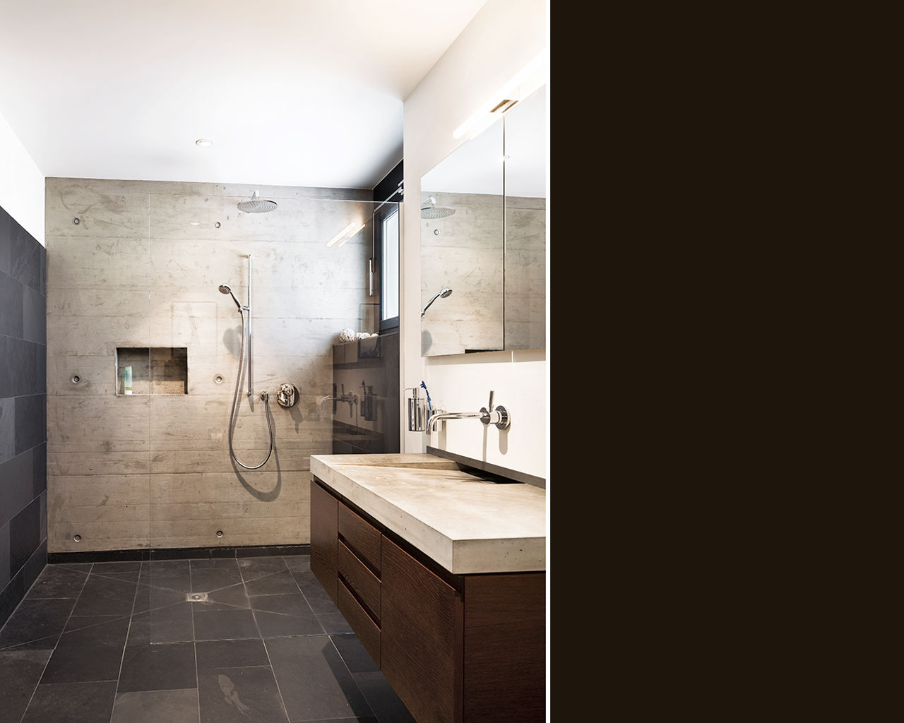 homify Modern Banyo