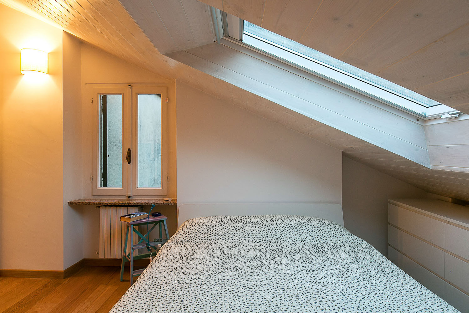 homify Minimalistische slaapkamers