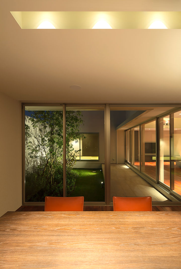 Terrace House, Atelier Square Atelier Square حديقة البلاط