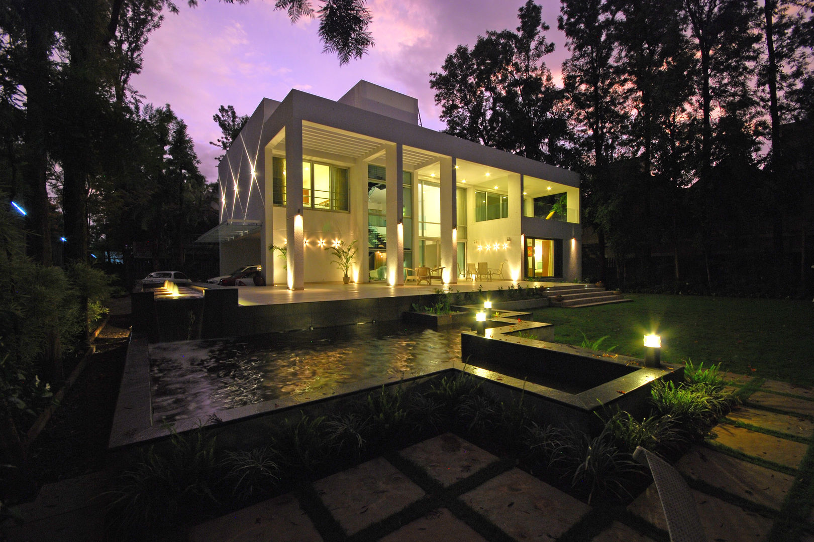 Private Residence at Sopan Baug, Pune, Chaney Architects Chaney Architects Дома в стиле минимализм