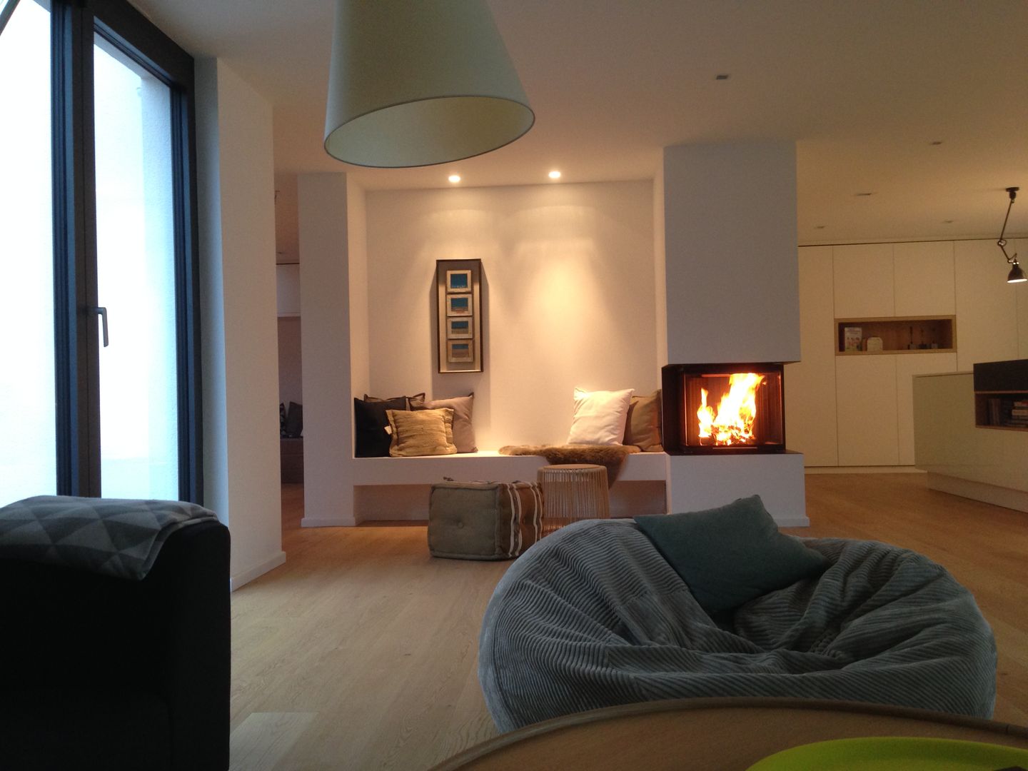 DESIGNKAMIN HOLZFEUERUNG, KAMINBAU | KRAUSE KAMINBAU | KRAUSE Modern Living Room Fireplaces & accessories