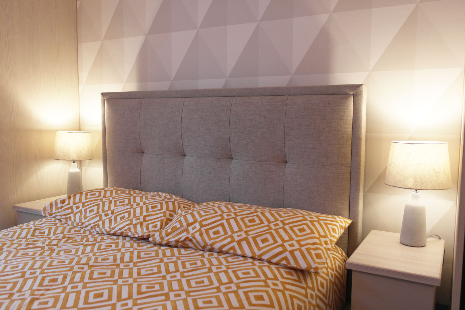 St John's Wood Patience Designs Studio Ltd Quartos modernos bed,interior,design,bedroom