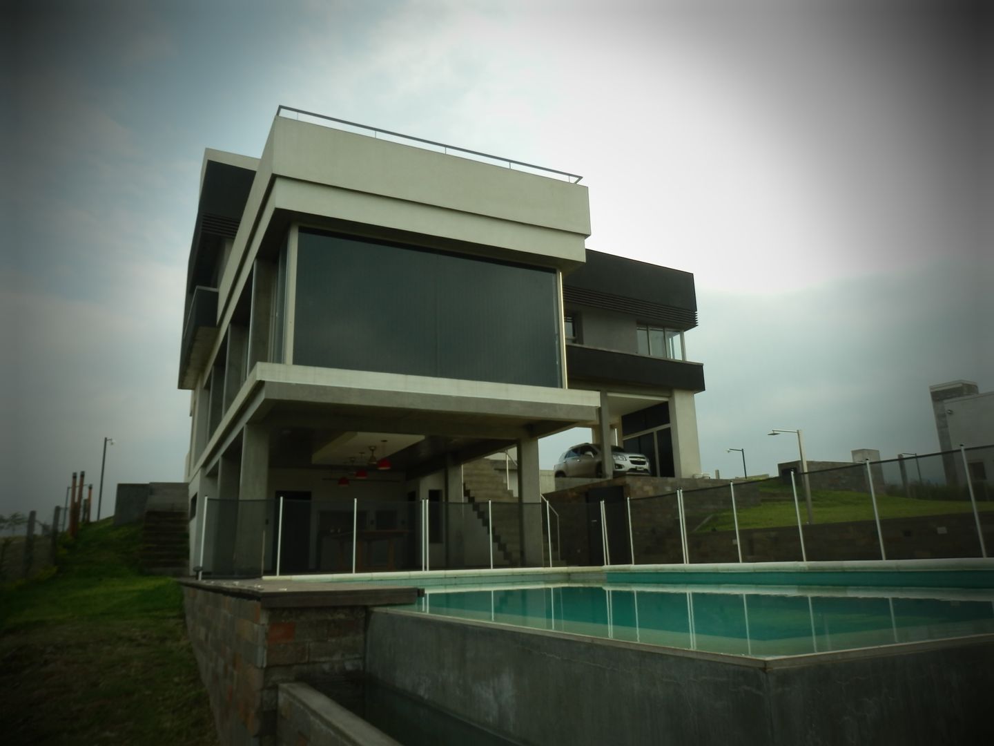 Vivienda Country Lomalinda, D&D Arquitectura D&D Arquitectura Casas minimalistas