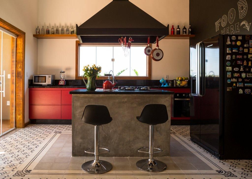 Casa Taipa, interior de São Paulo, Flavio Vila Nova Arquitetura Flavio Vila Nova Arquitetura Industrial style kitchen