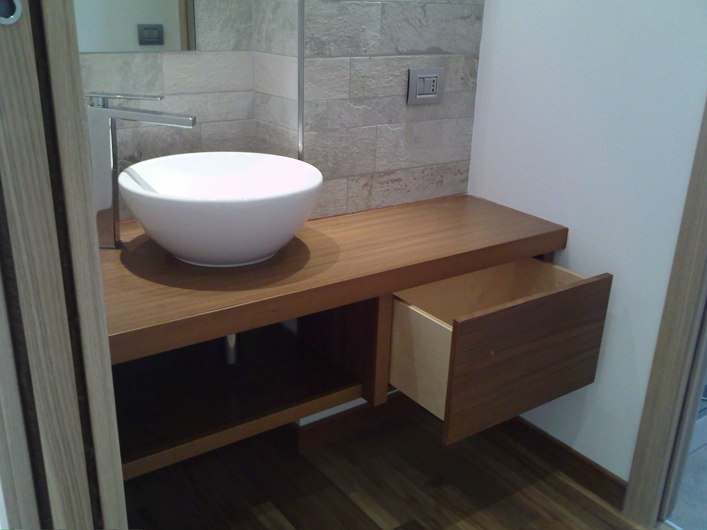 Realizzazioni, Falegnameria Chiatti Falegnameria Chiatti Modern style bathrooms