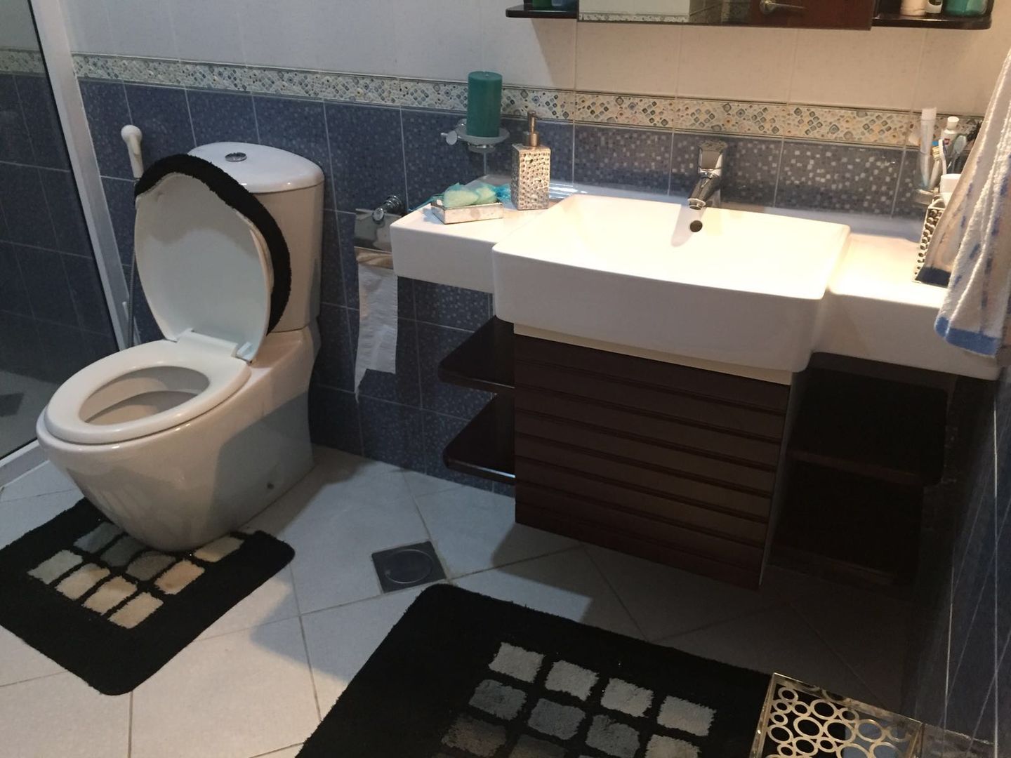 Villa Interiors Muscat, KamalKavitaInteriors KamalKavitaInteriors Modern style bathrooms