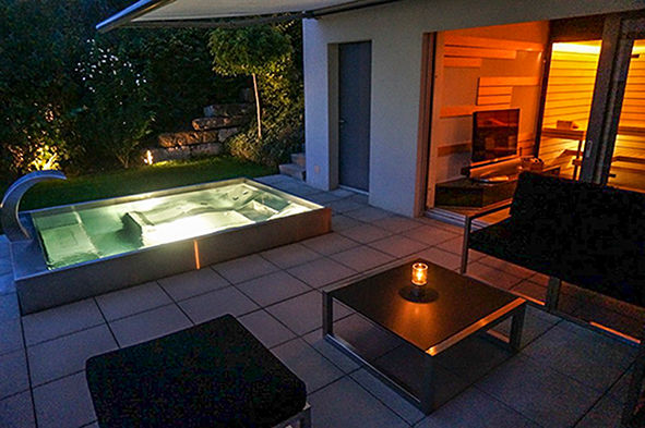 POLYTHERM Edelstahl-Whirlpool Polytherm GmbH. Moderne Pools