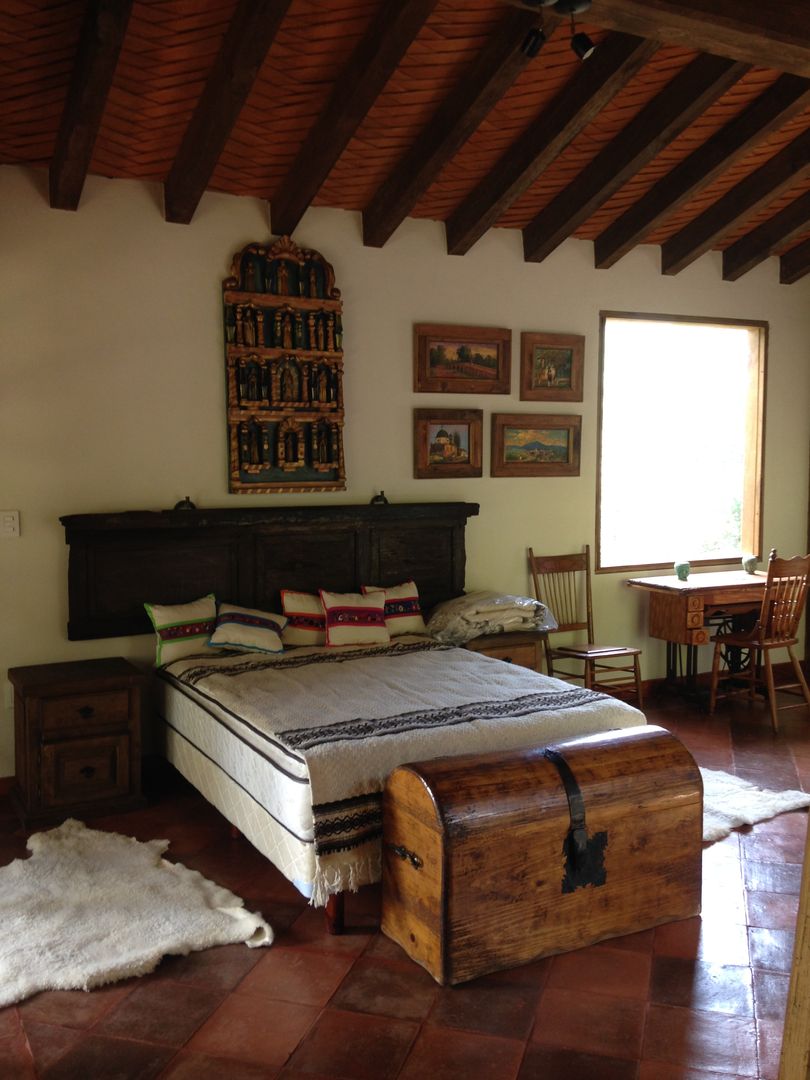 Cabaña Rustica, MVarquitectos Arq. Irma Mendoza MVarquitectos Arq. Irma Mendoza Rustic style bedroom