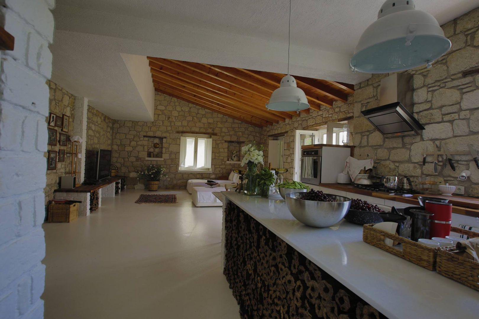REISDERE EVİ / RESTORASYON PROJESİ, İBRAHİM TOPAL YAPI & MİMARLIK İBRAHİM TOPAL YAPI & MİMARLIK Mediterranean style kitchen Stone
