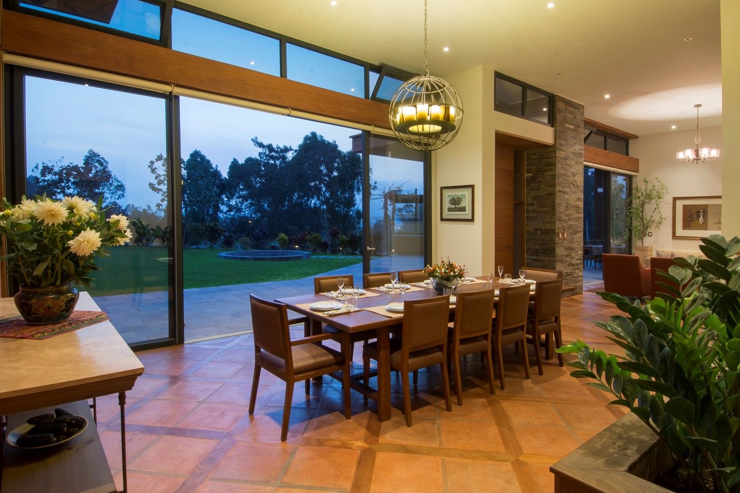 Paz y tranquilidad en el campo, DLPS Arquitectos DLPS Arquitectos Classic style dining room