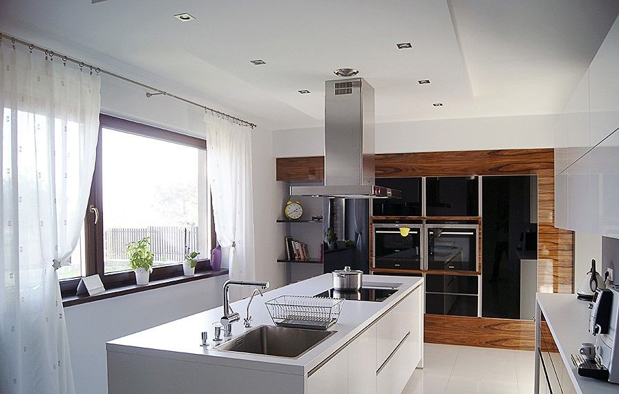 homify Modern kitchen