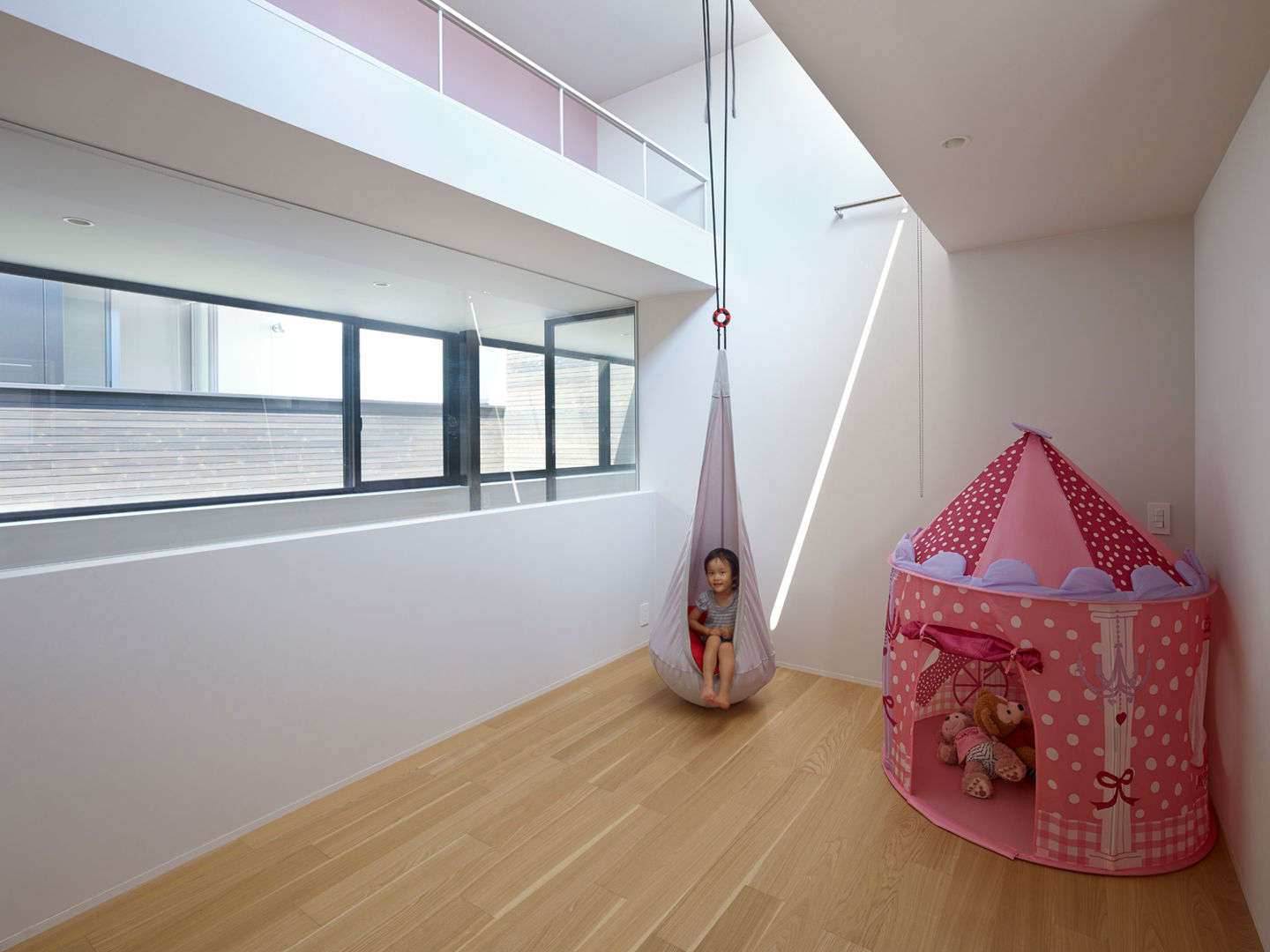 作品, 小松隼人建築設計事務所 小松隼人建築設計事務所 Nursery/kid’s room