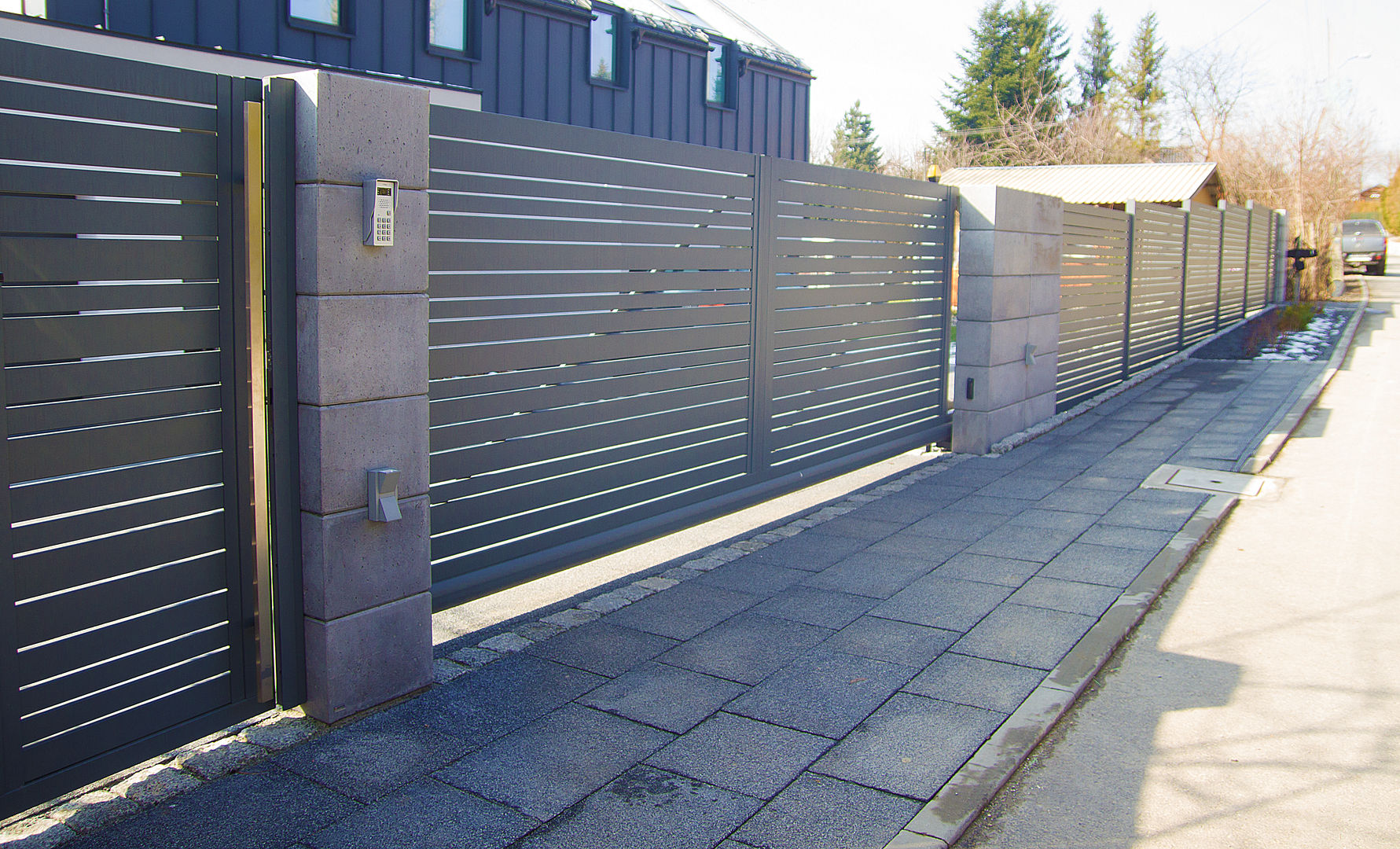 Ogrodzenia realizacje, Nive Nive Modern garden Aluminium/Zinc Fencing & walls