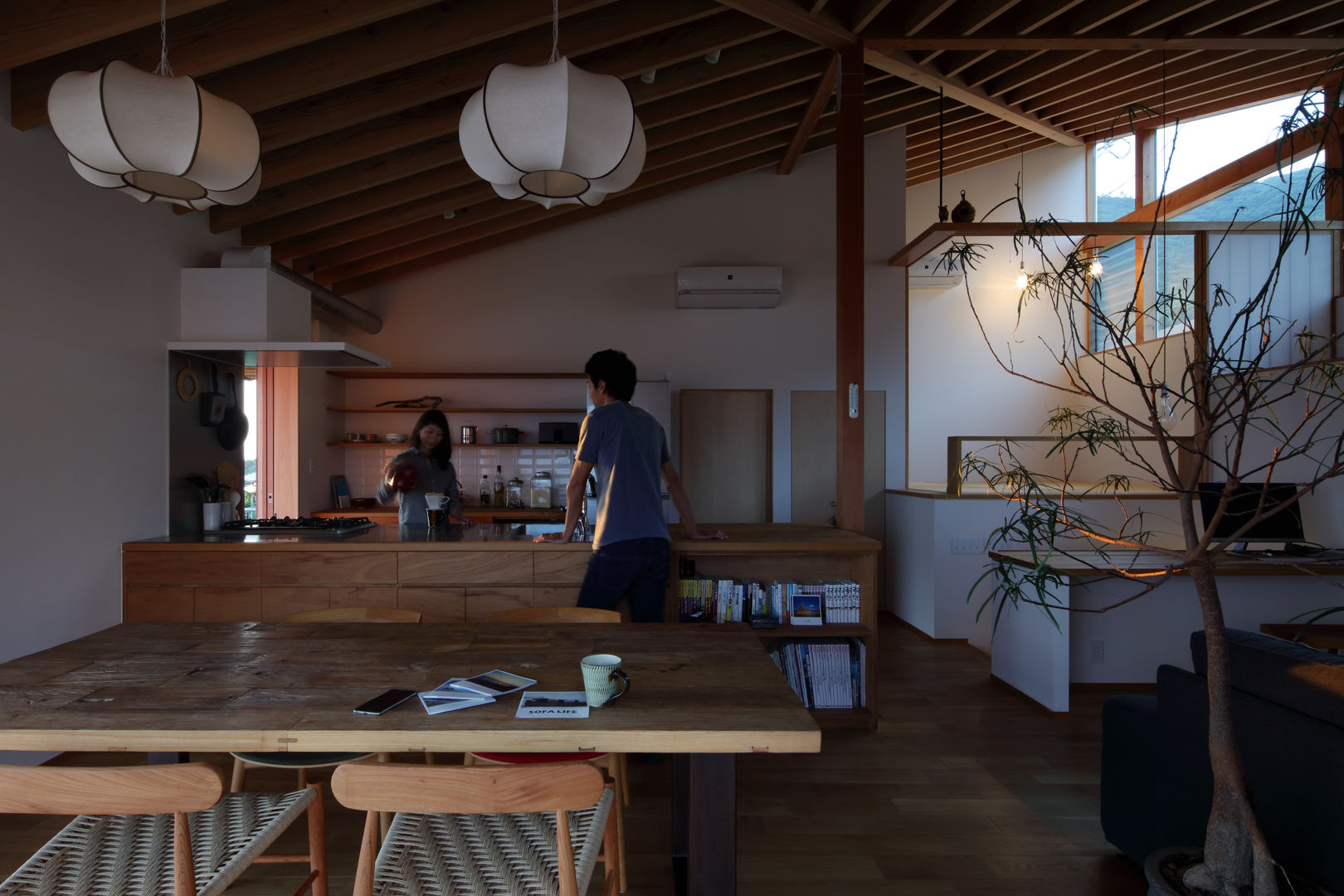 屋島の家, TENK TENK Cozinhas asiáticas Madeira Efeito de madeira