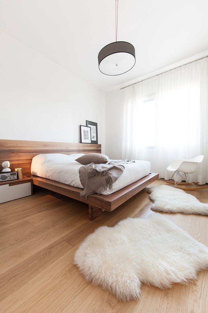 Interior DM, Didonè Comacchio Architects Didonè Comacchio Architects Minimalist bedroom