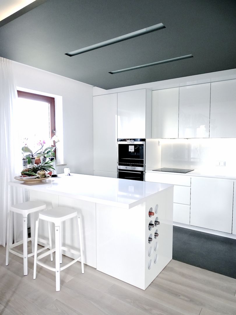 homify Minimalist kitchen