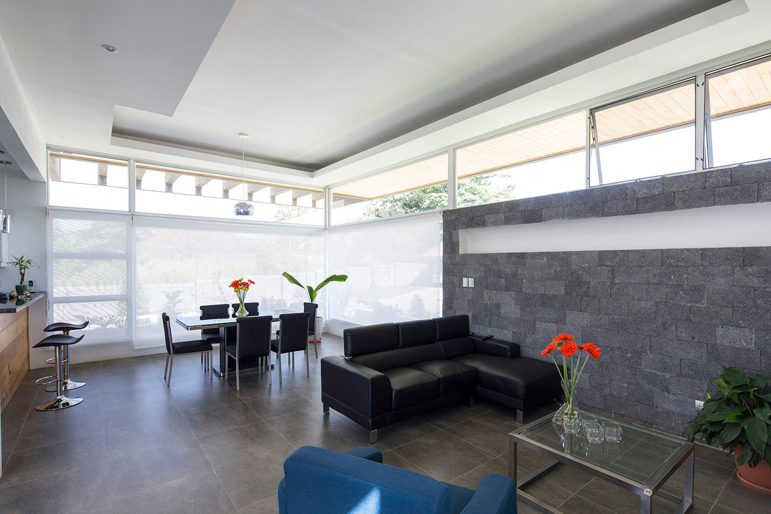 Casa P-M, J-M arquitectura J-M arquitectura Modern dining room