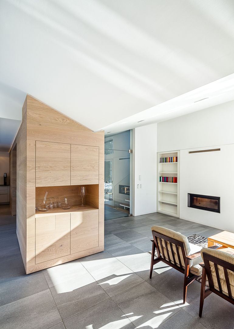 Haus W, ZHAC / Zweering Helmus Architektur+Consulting ZHAC / Zweering Helmus Architektur+Consulting Modern living room Wood Wood effect