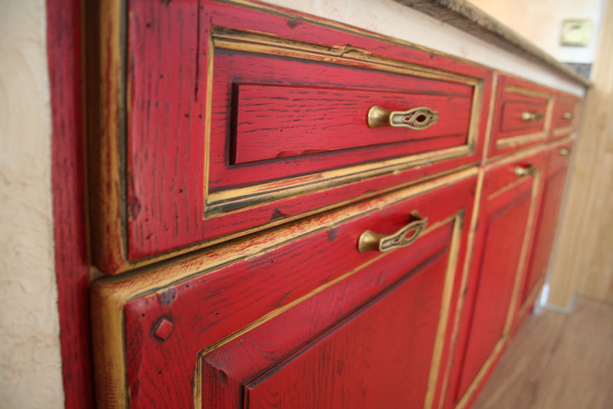 Kochen wie in der Provence: mediterrane Landhausküche "Nizza", Villa Medici - Landhauskuechen aus Aschheim Villa Medici - Landhauskuechen aus Aschheim Kitchen Solid Wood Multicolored