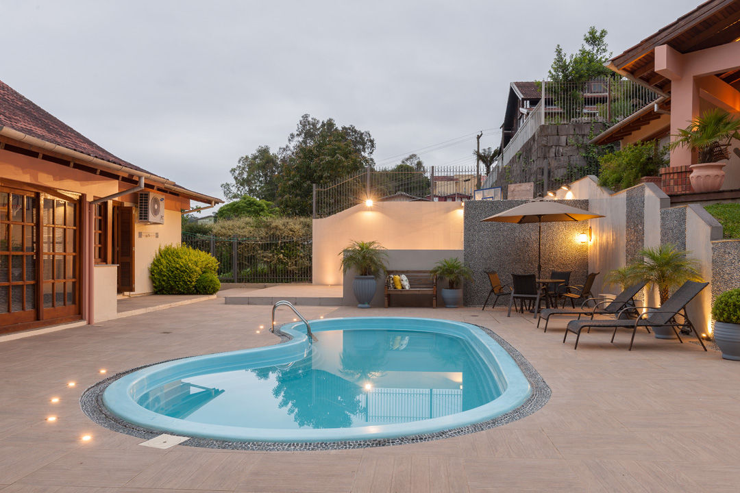 homify Piscine méditerranéenne Céramique