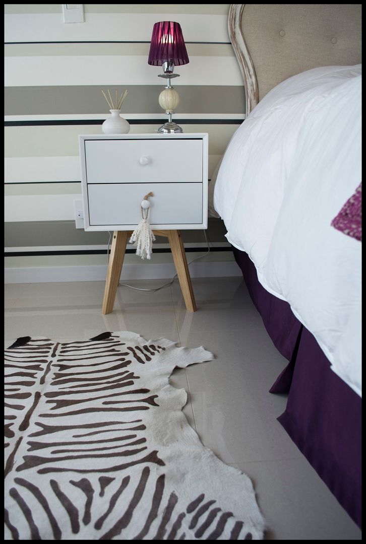 Diseño y Equipamiento TORRE ESMERALDA - Punta del Este, Diseñadora Lucia Casanova Diseñadora Lucia Casanova Ausgefallene Schlafzimmer