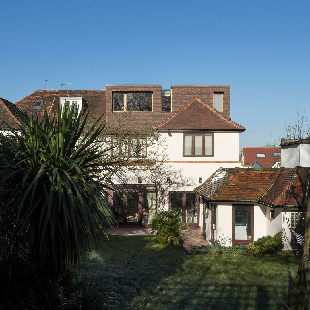 Finchley loft conversion, Satish Jassal Architects Satish Jassal Architects Casas de estilo moderno