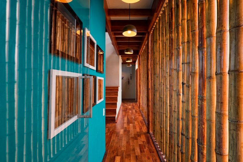 CASA EN PLAYA DEL CARMEN, YUPANA Arquitectos YUPANA Arquitectos Rustic style corridor, hallway & stairs Bamboo Green