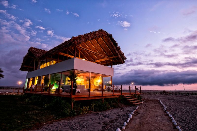 CASA EN PLAYA DEL CARMEN, YUPANA Arquitectos YUPANA Arquitectos Rustic style house Bamboo Green