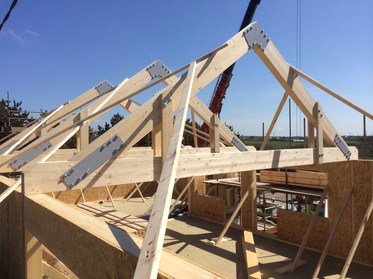 Lower Treave, Timber Frame Roof Extension Building With Frames منازل خشب Wood effect