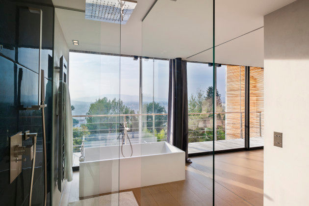 Maison D, didier becchetti architectes didier becchetti architectes 現代浴室設計點子、靈感&圖片